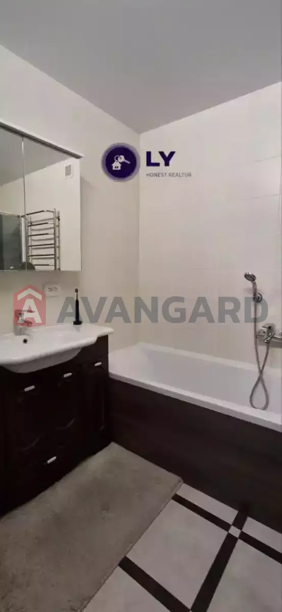 2 ��. ��������, 67/-/15 ��. �., 8/12 ������ ���� 15