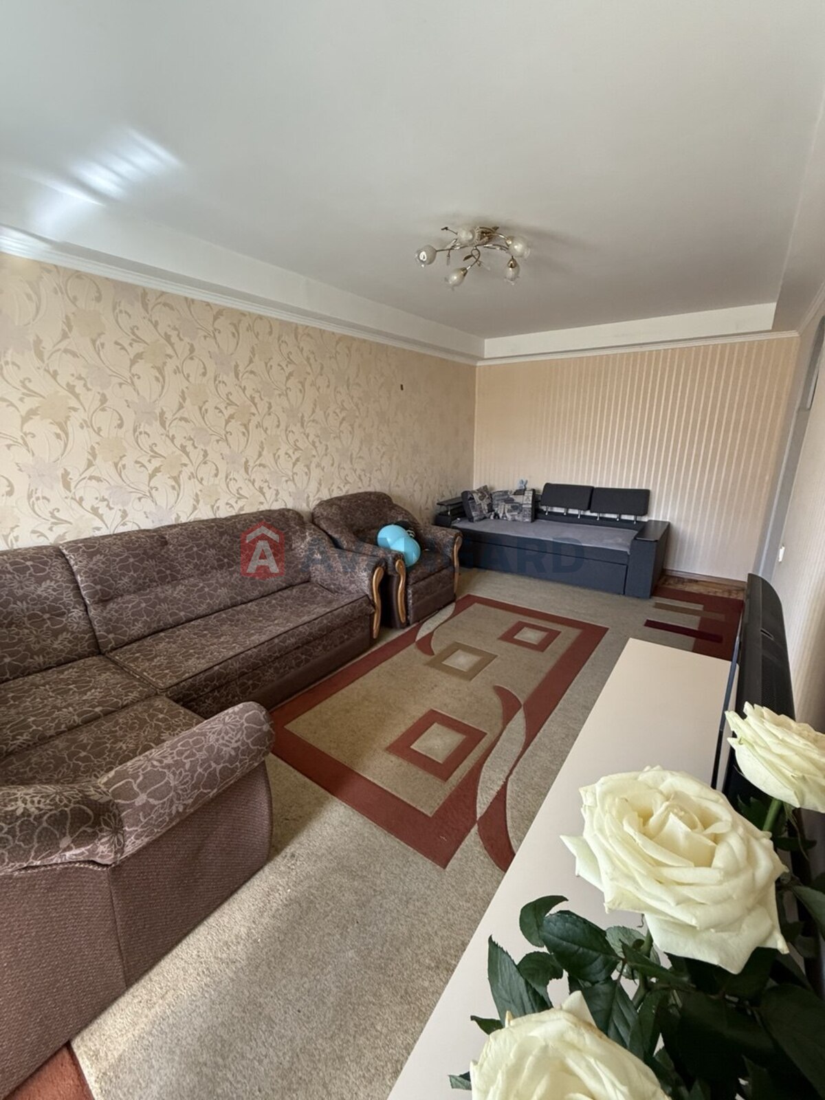 2 ��. ��������, 51.01/28.3/8.8 ��. �., 2/9 ������ ���� 2