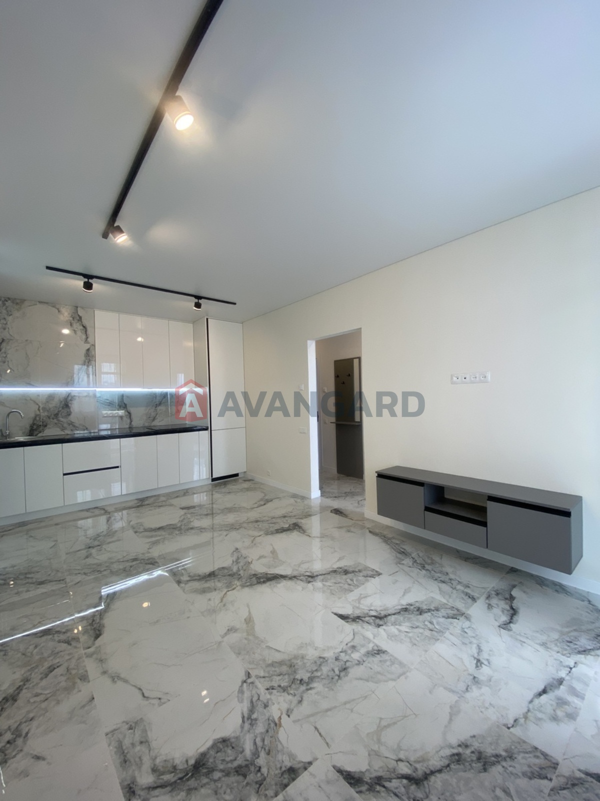 1 ��. ��������, 44/14/20 ��. �., 24/26 ������ ���� 3