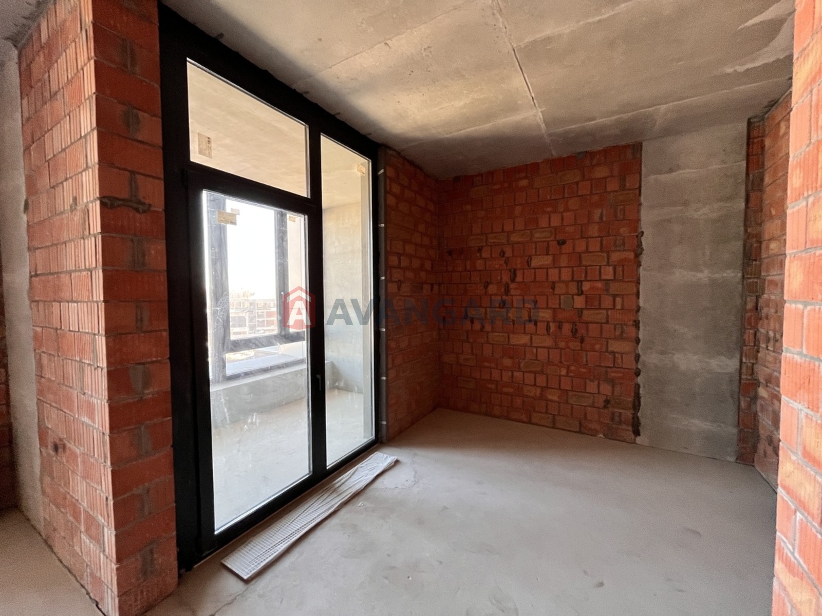 1 ��. ��������, 36/16/8 ��. �., 5/8 ������ ���� 12