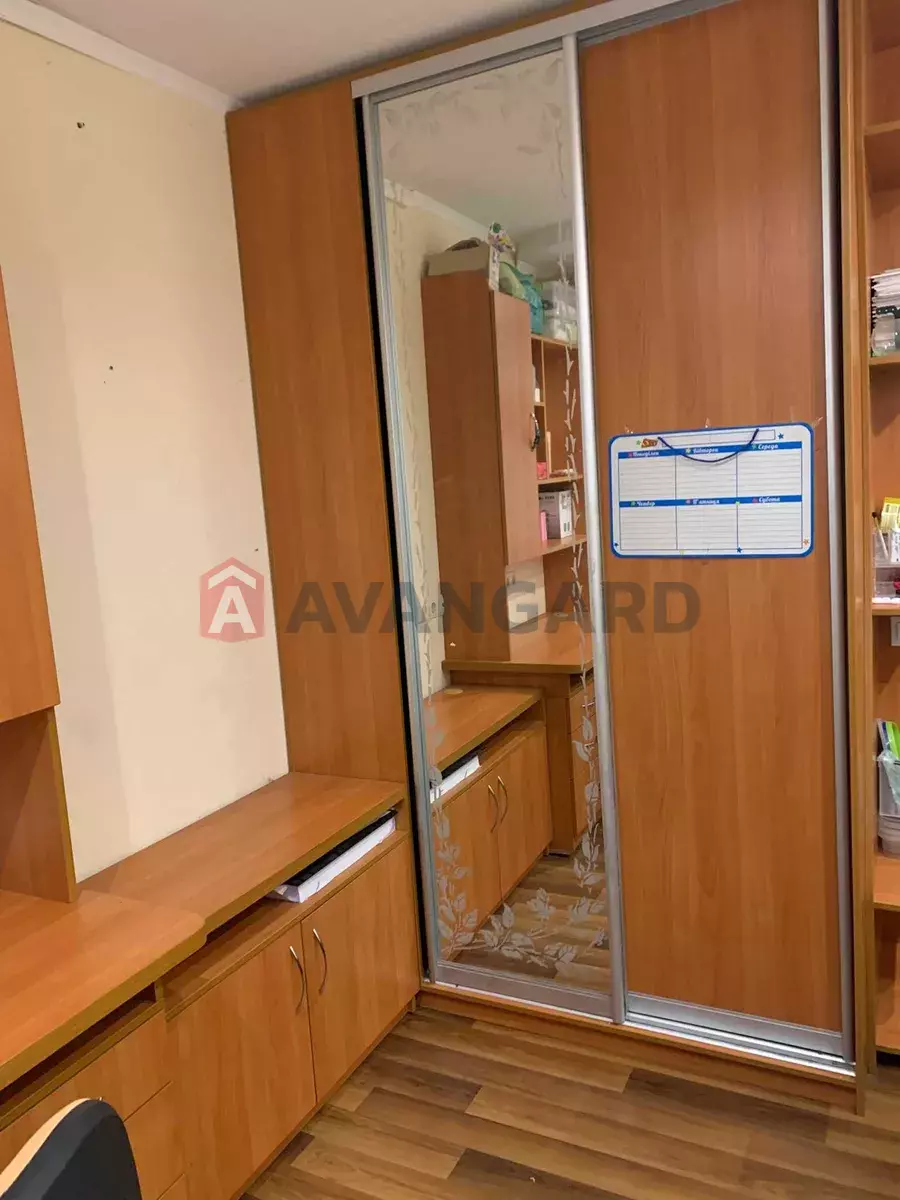 3 ��. ��������, 63/-/60 ��. �., 2/9 ������ ���� 10