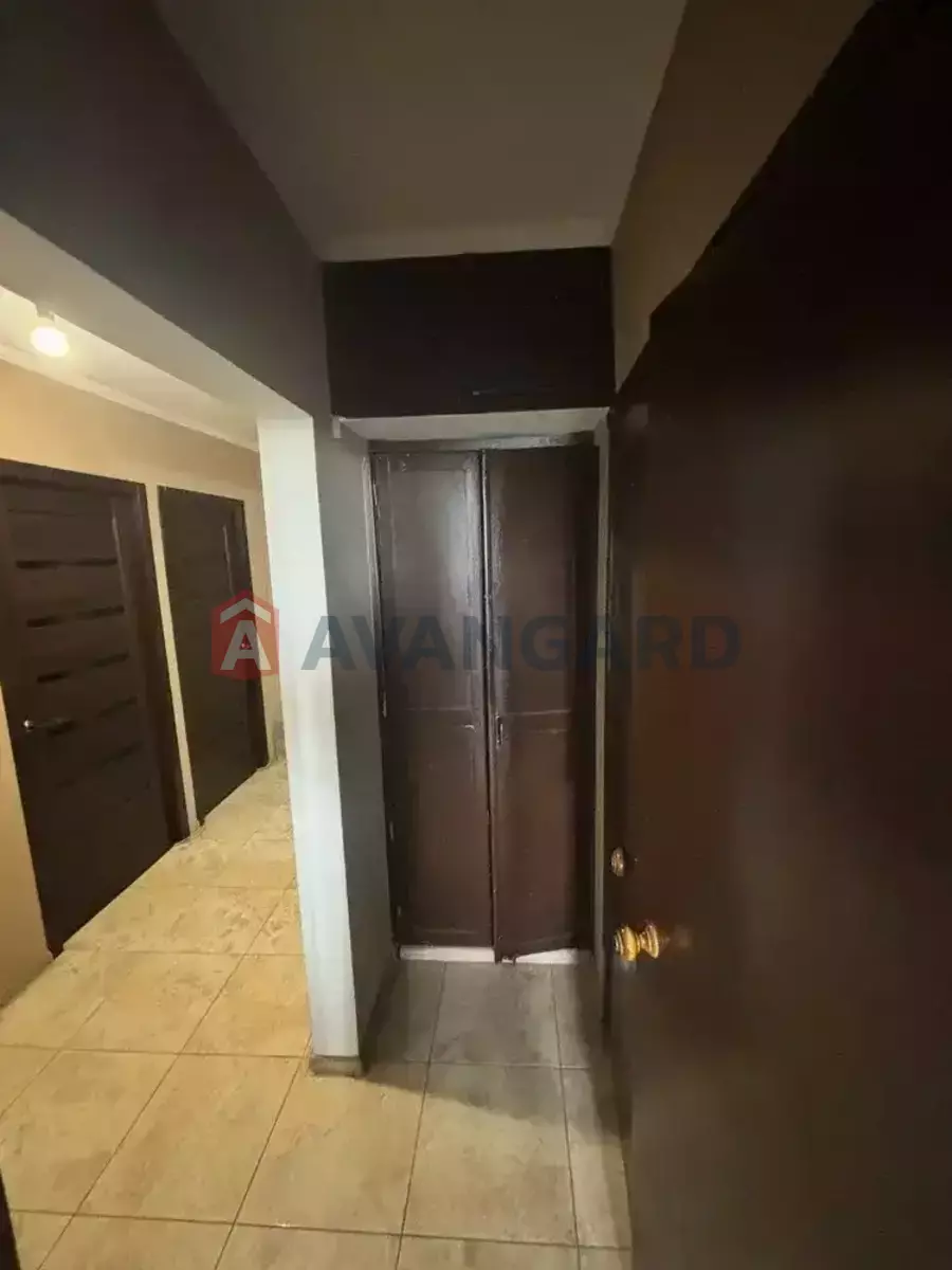 3 ��. ��������, 60/-/10 ��. �., 5/9 ������ ���� 18