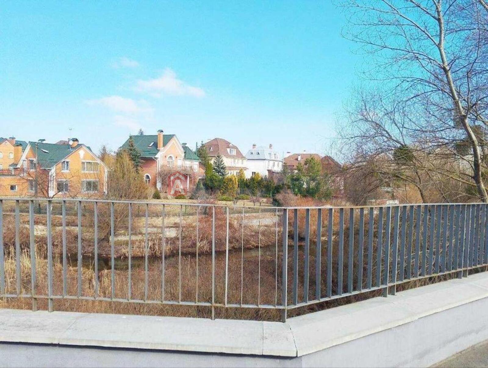 2 ��. ��������, 69/-/15 ��. �., 3/4 ������ ���� 23