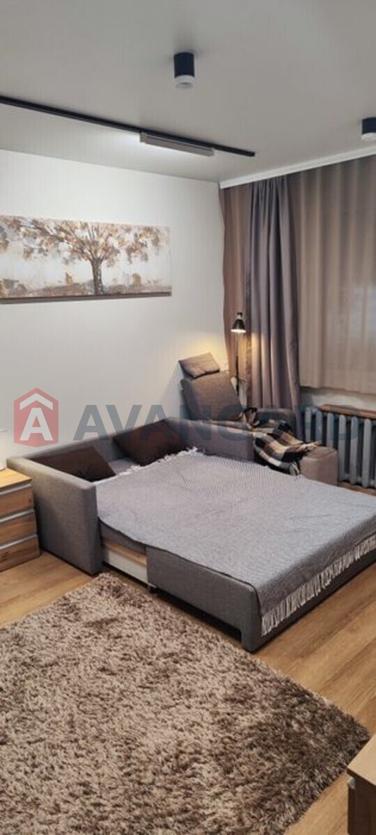 1 . , 35/-/7 . ., 1/9   10