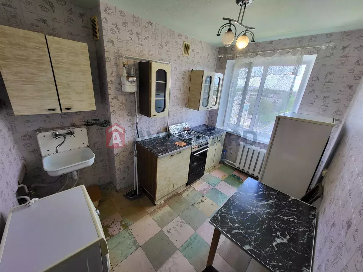 2 кім. квартира, 46/-/8 кв. м., 9/9 поверх фото 1 2 кім. квартира, 46/-/8 кв. м., 9/9 поверх фото 1