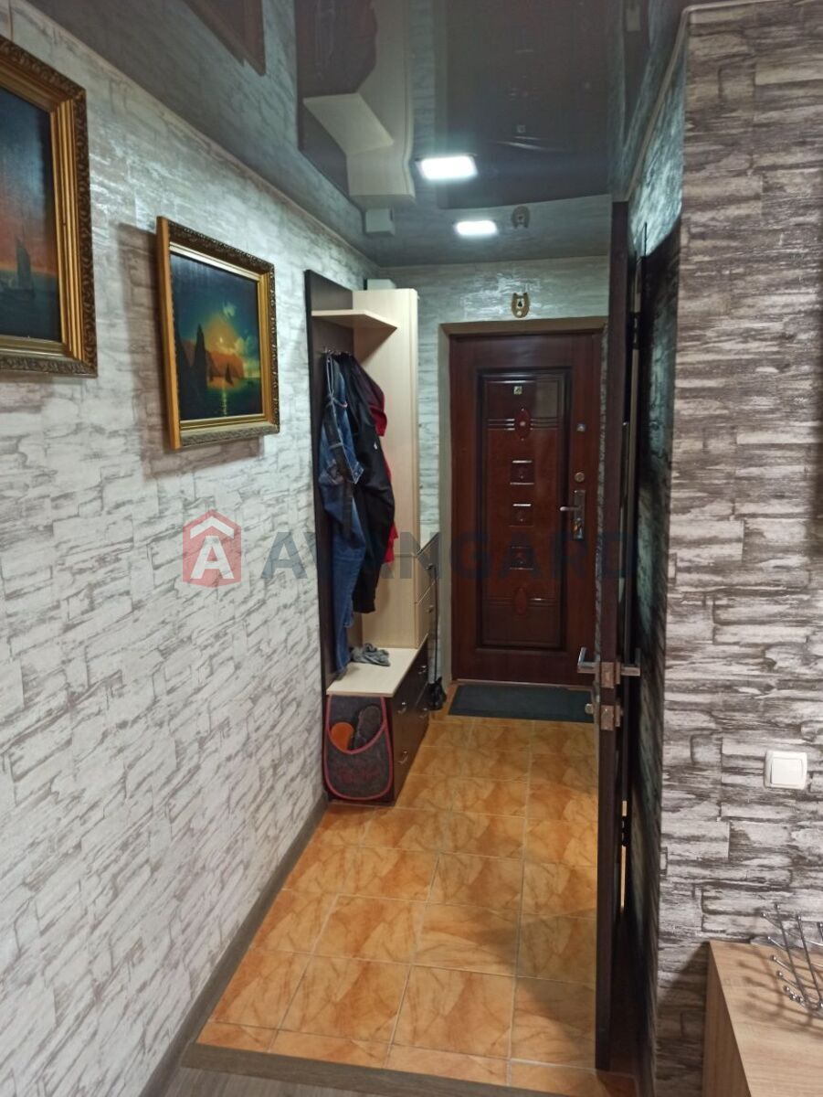 2 ��. ��������, 43/-/25 ��. �., 3/5 ������ ���� 4