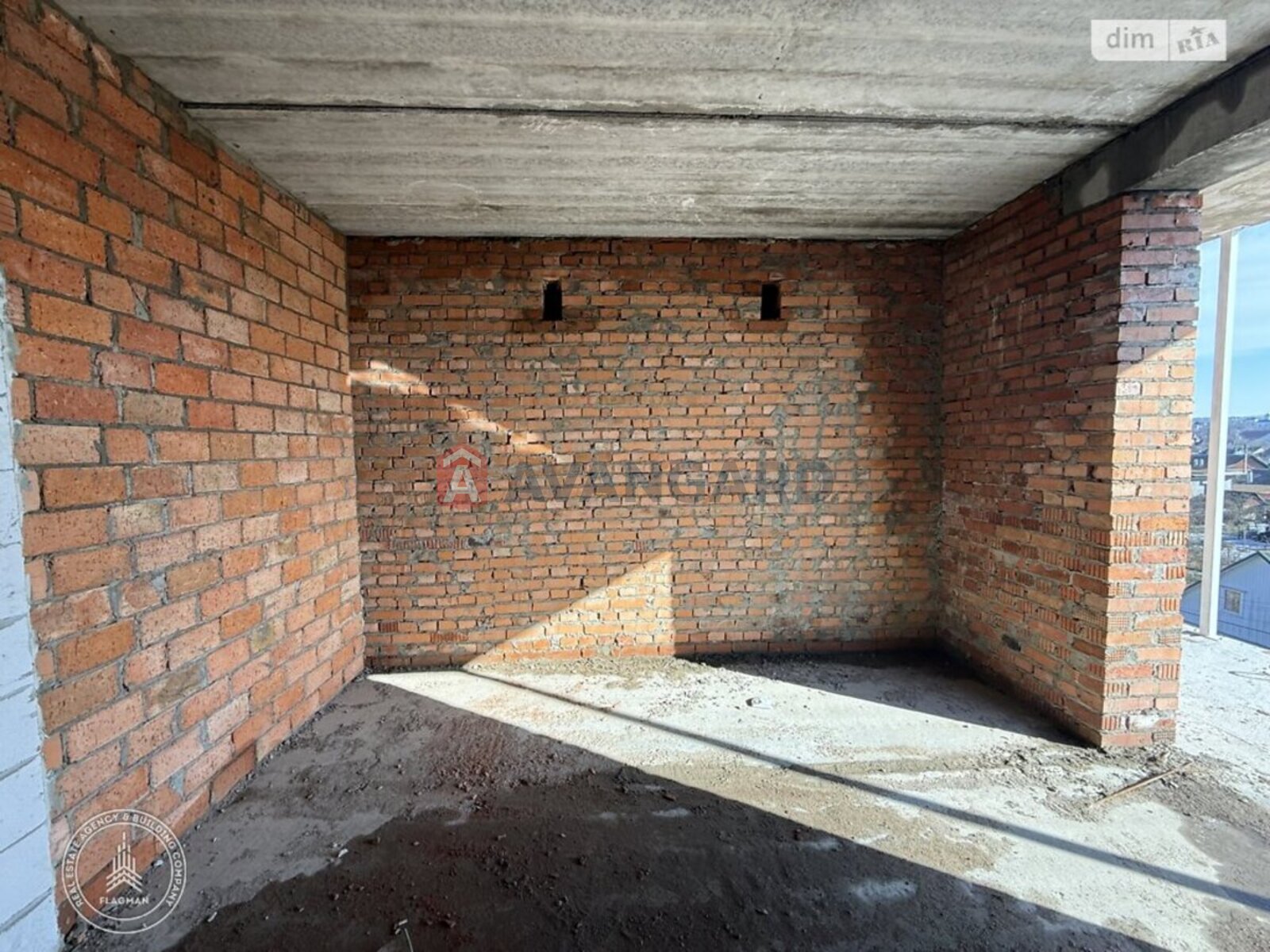 1 ��. ��������, 55/-/- ��. �., 3/4 ������ ���� 8