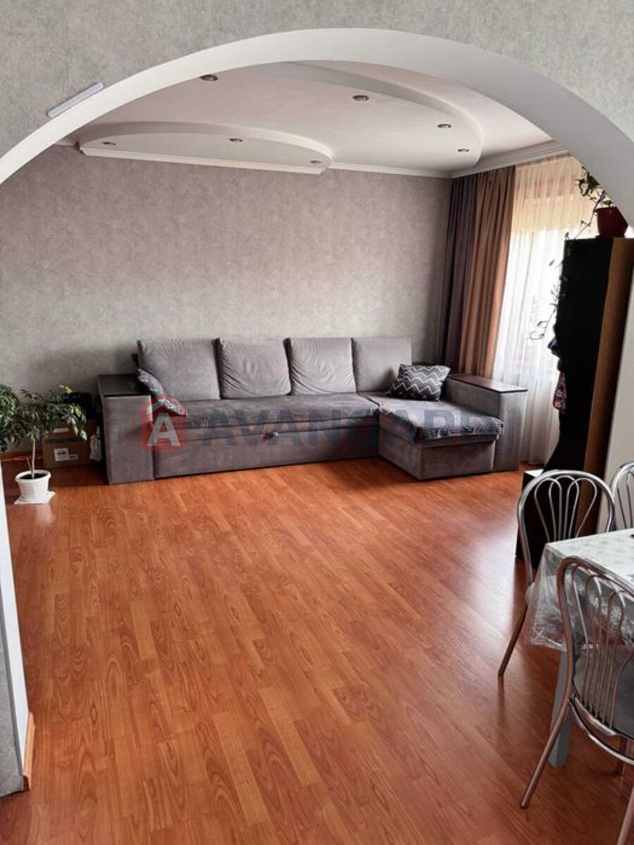 3 ��. ��������, 64/-/11 ��. �., 7/9 ������ ���� 5