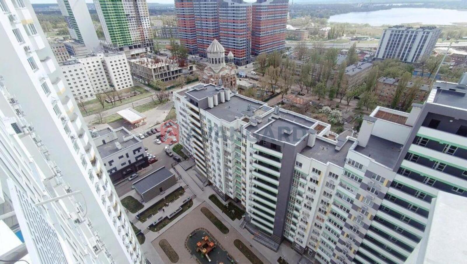 2 ��. ��������, 69/-/11 ��. �., 22/22 ������ ���� 9