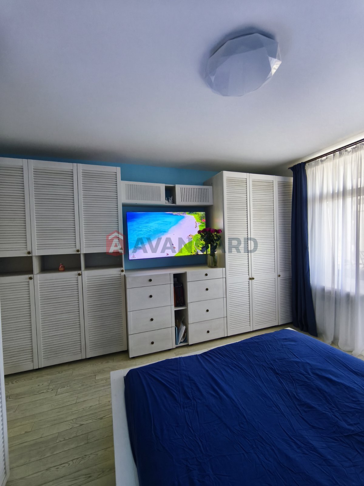 3 ��. ��������, 100/-/12 ��. �., 13/16 ������ ���� 8