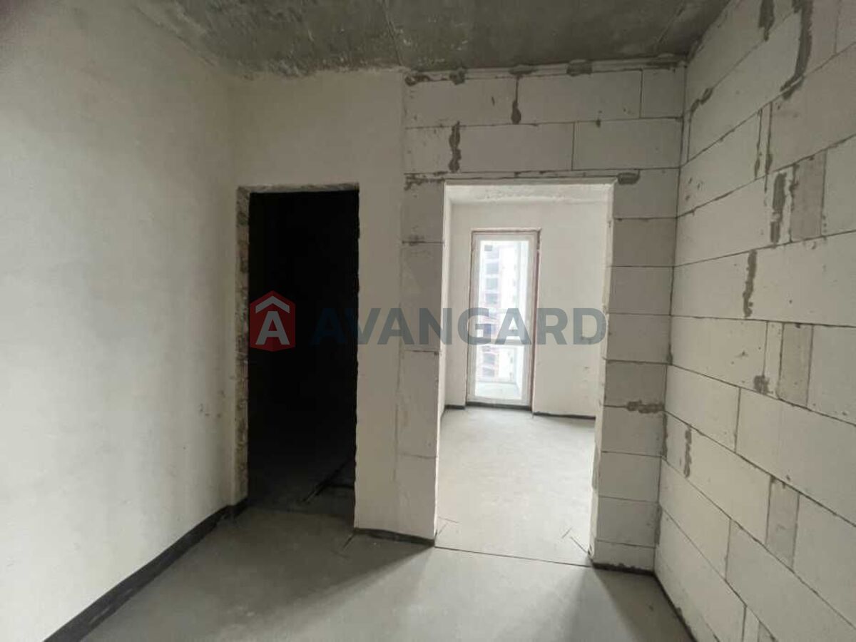 2 ��. ��������, 65/-/11 ��. �., 20/24 ������ ���� 8