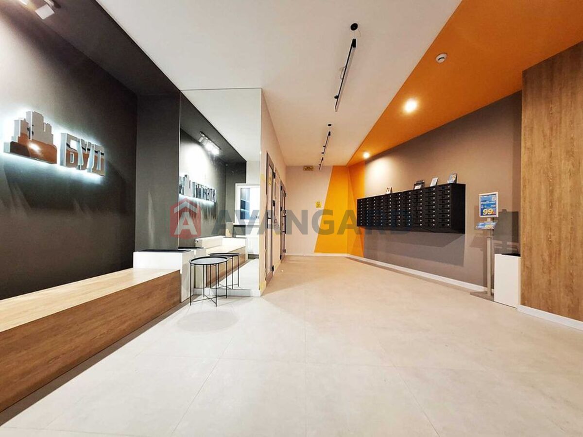 1 ��. ��������, 37/-/5 ��. �., 11/17 ������ ���� 4