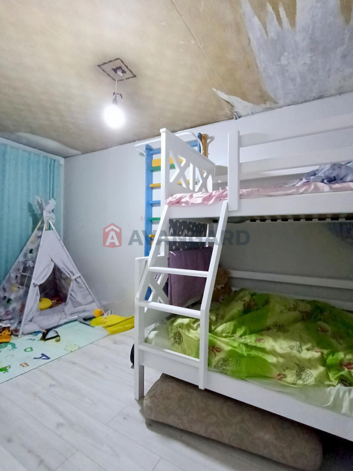 2 ��. ��������, 41,6/26,9/6,1 ��. �., 1/5 ������ ���� 8