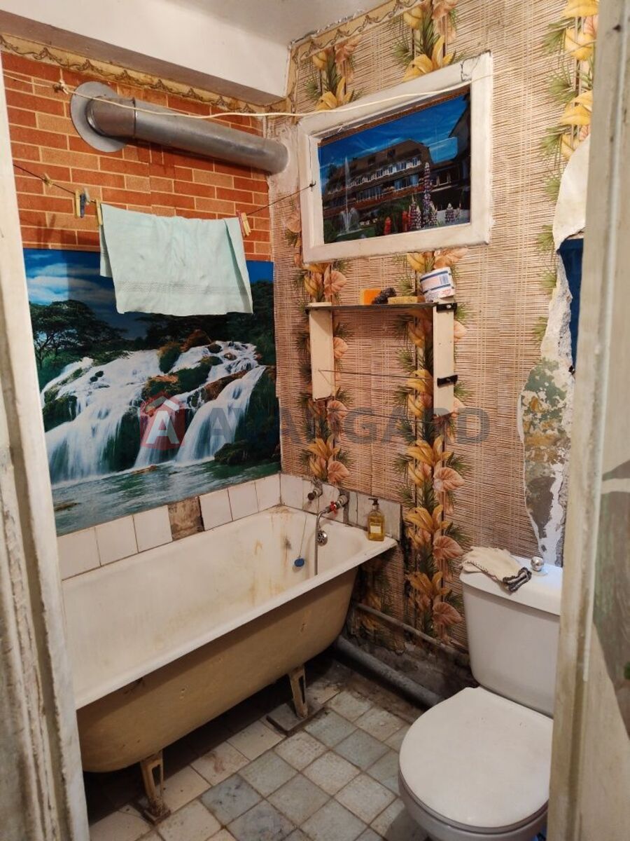 1 ��. ��������, 27/-/7 ��. �., 4/5 ������ ���� 10