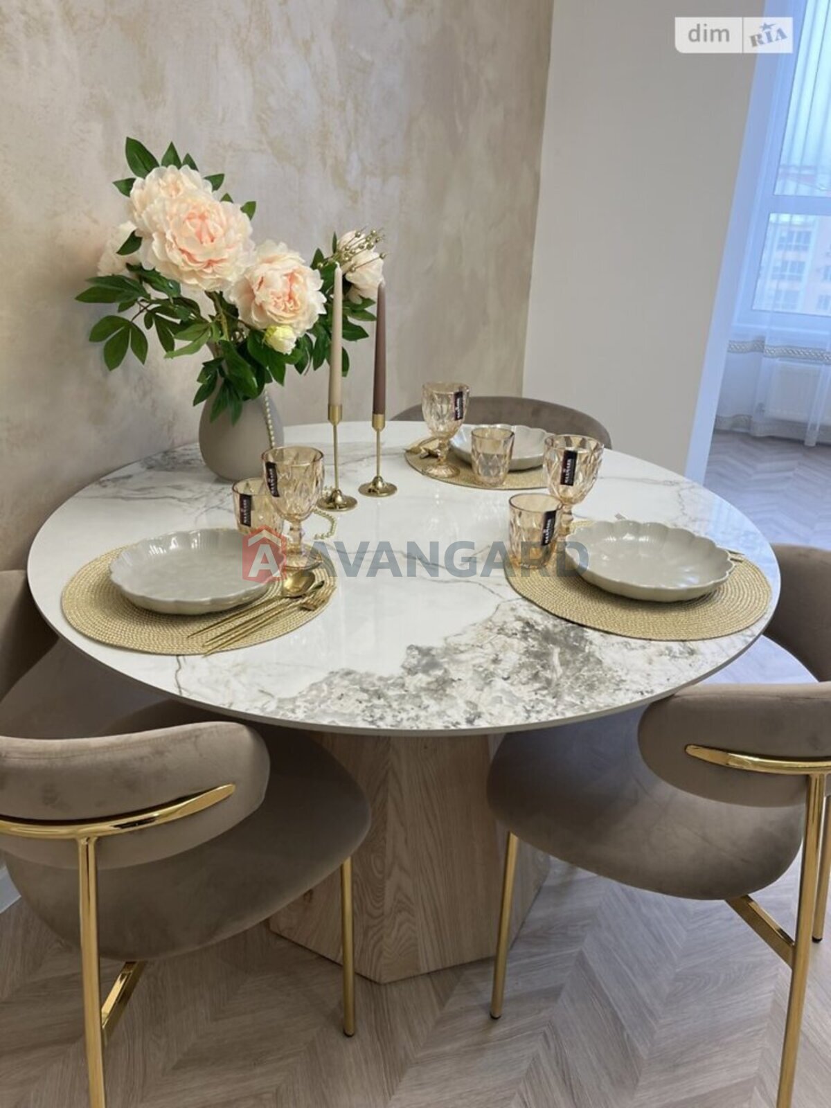 2 ����. ��������, 72/35/19 ��. �., 8/10 ���� ���� 10