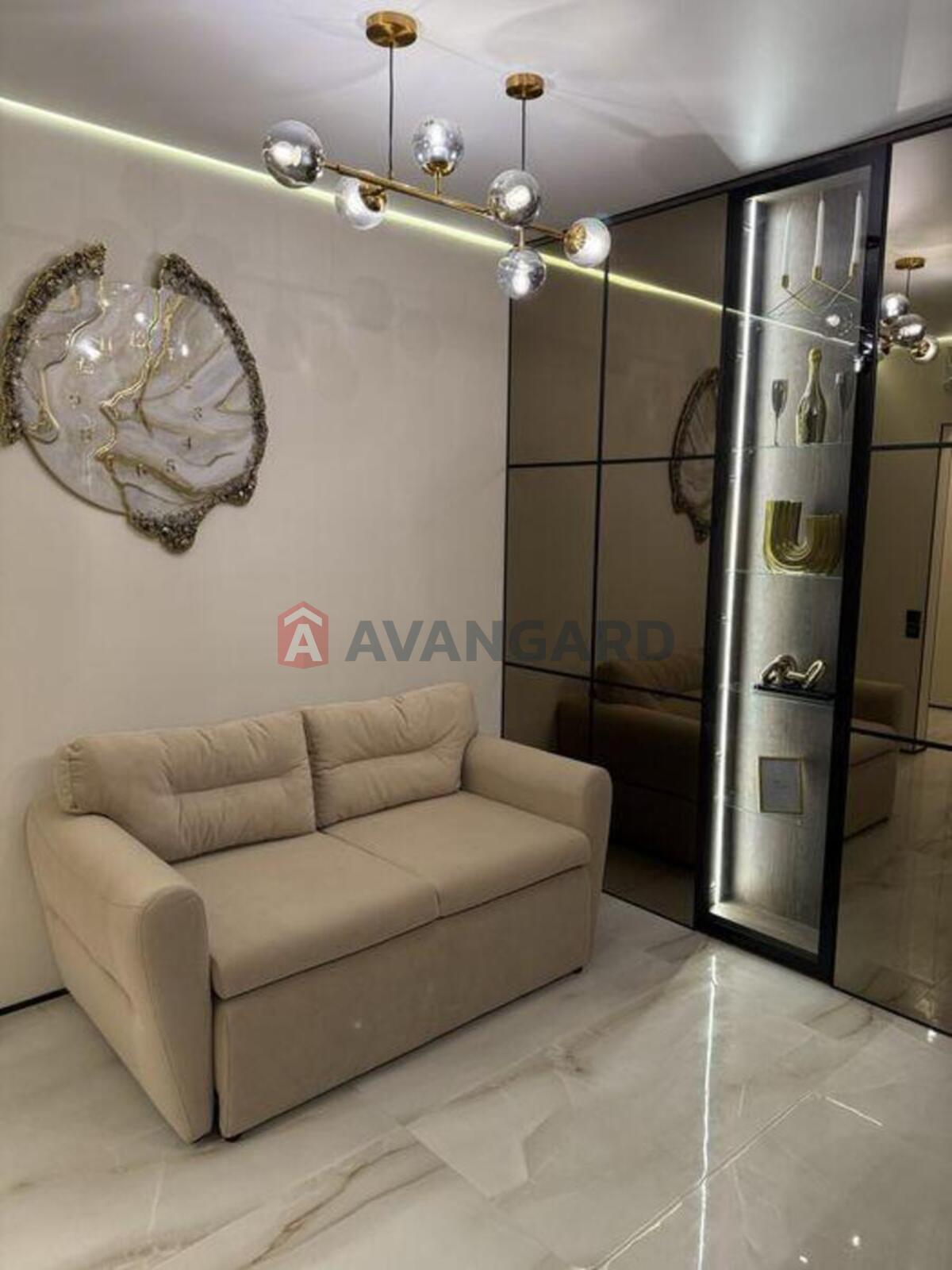 1 ��. ��������, 30/-/10 ��. �., 4/21 ������ ���� 2