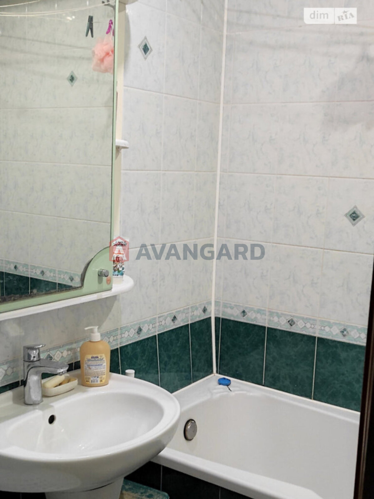 3 ��. ��������, 72/-/- ��. �., 12/14 ������ ���� 17