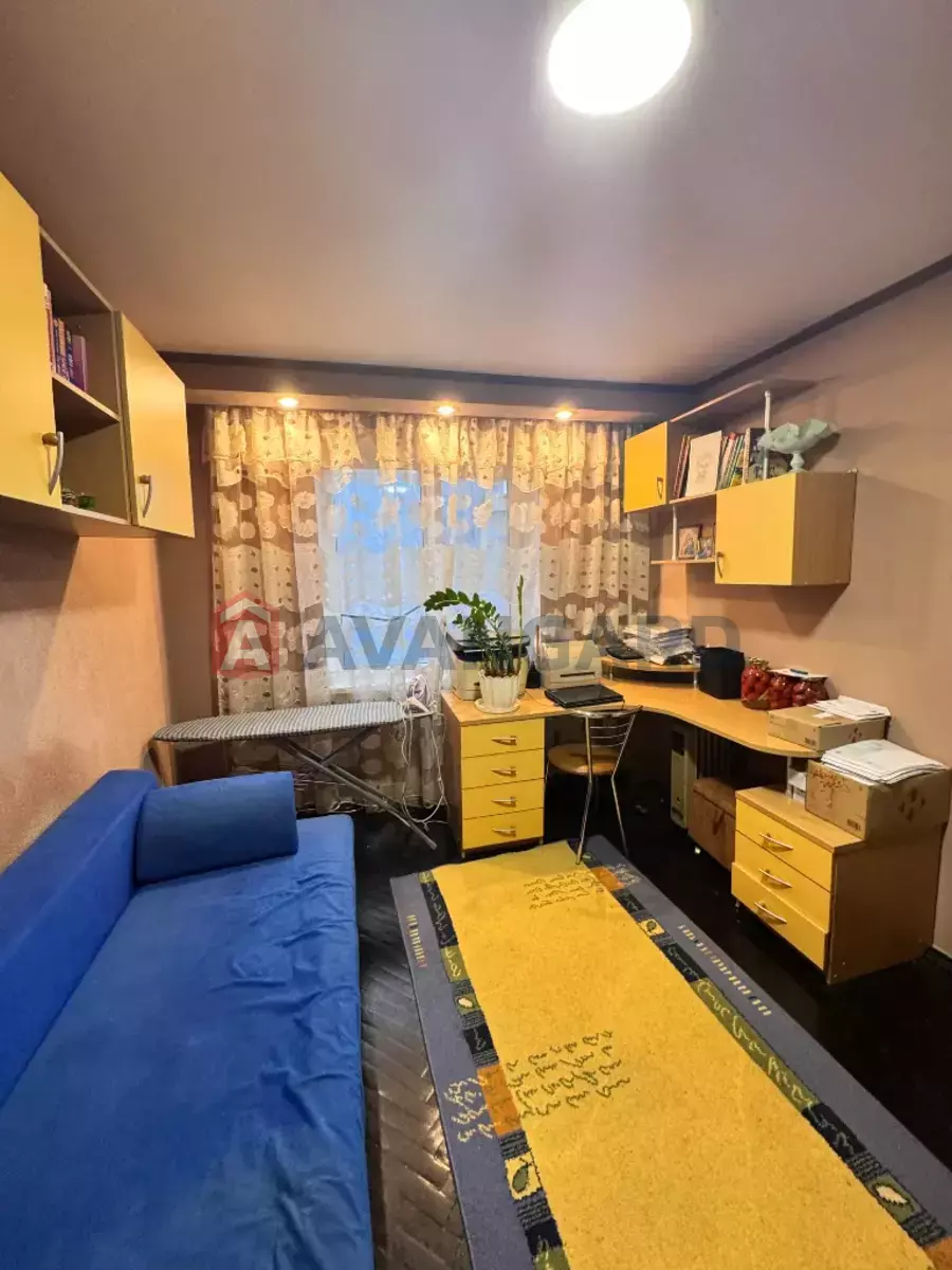 3 ��. ��������, 62/-/7 ��. �., 4/9 ������ ���� 4