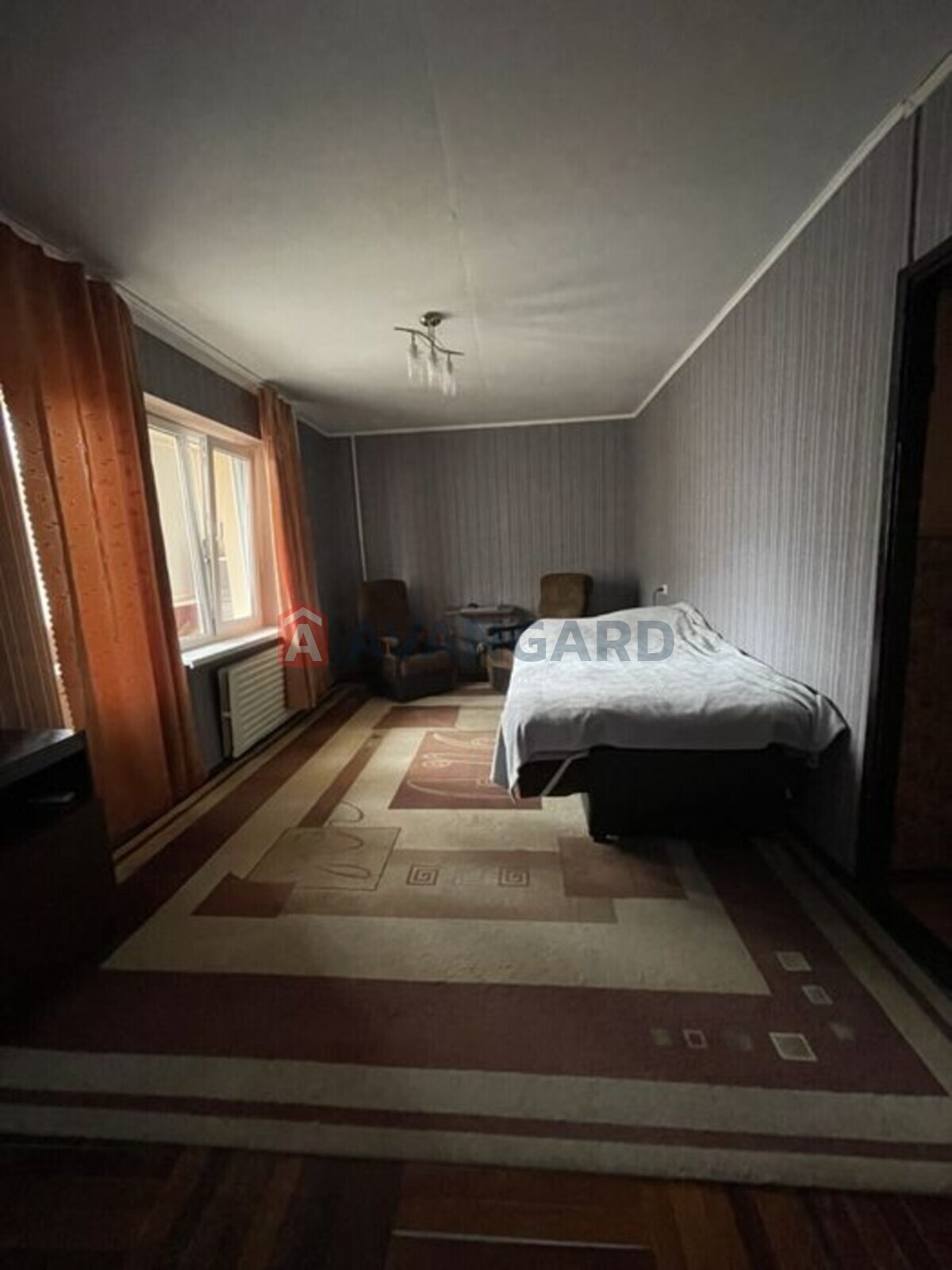 1 ����. ��������, 40/-/40 ��. �., 5/9 ���� ���� 8