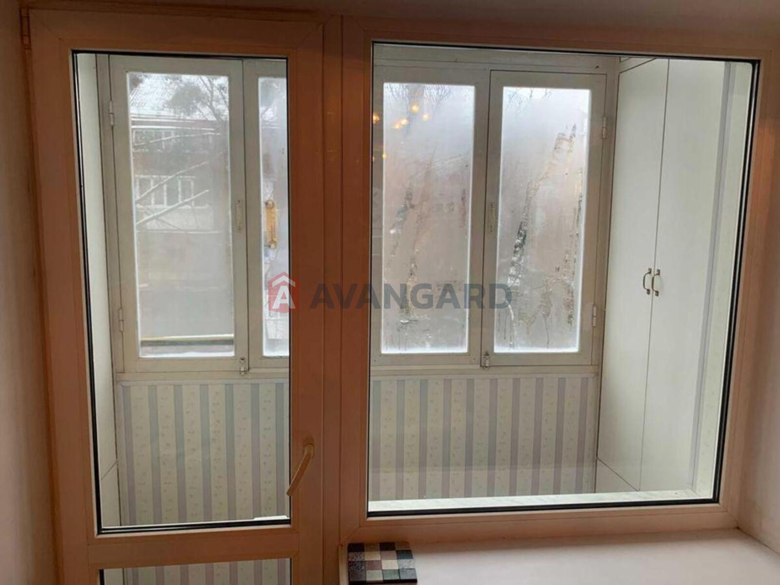 1 ��. ��������, 30/-/6 ��. �., 4/5 ������ ���� 9