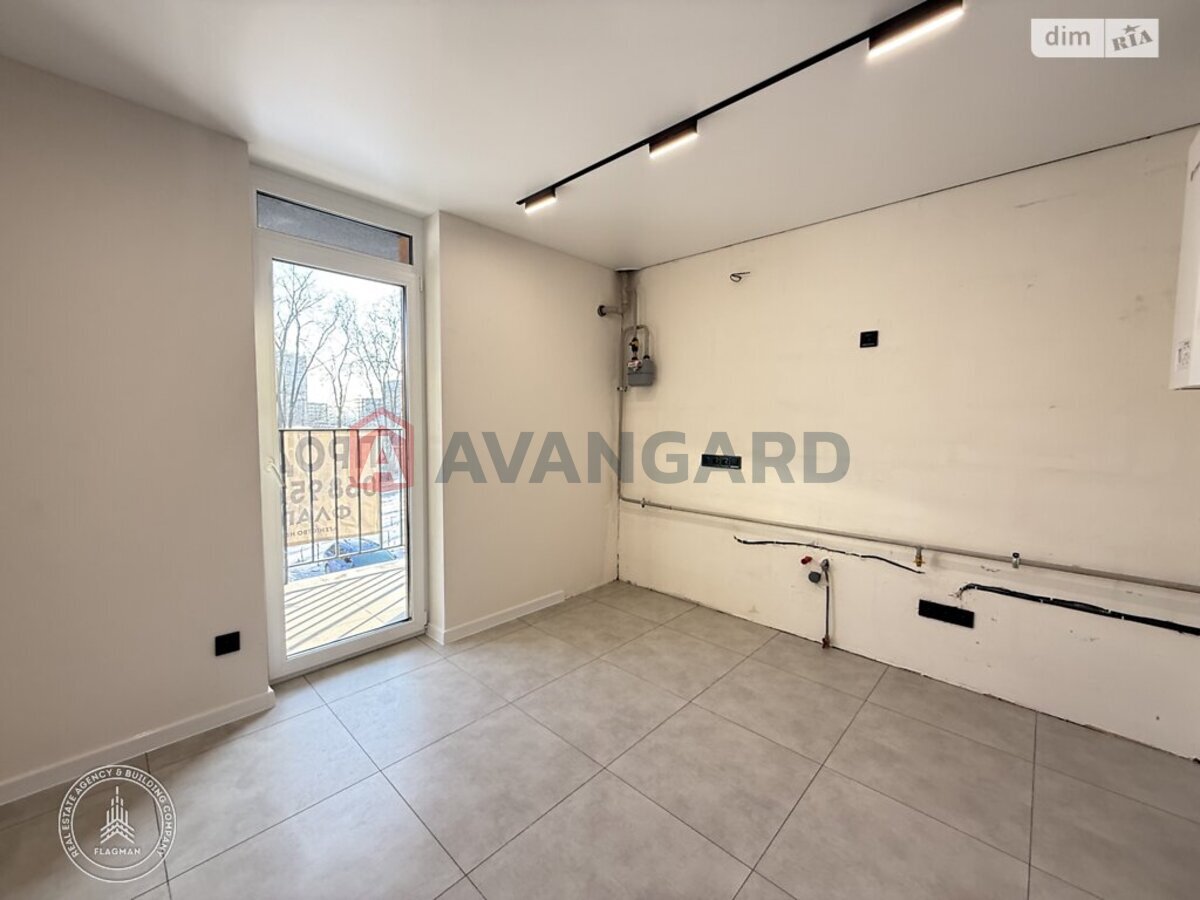 2 ��. ��������, 69/-/- ��. �., 2/10 ������ ���� 8