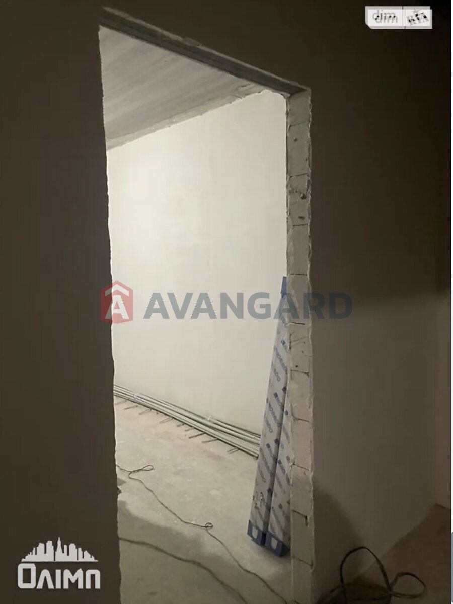 1 ��. ��������, 50/-/16 ��. �., 9/10 ������ ���� 15