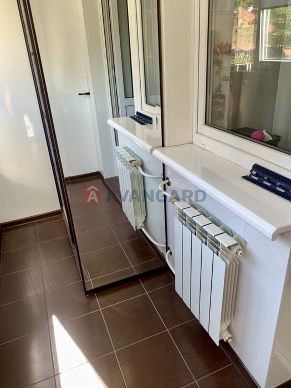 3 ��. ��������, 70/-/8 ��. �., 1/10 ������ ���� 16