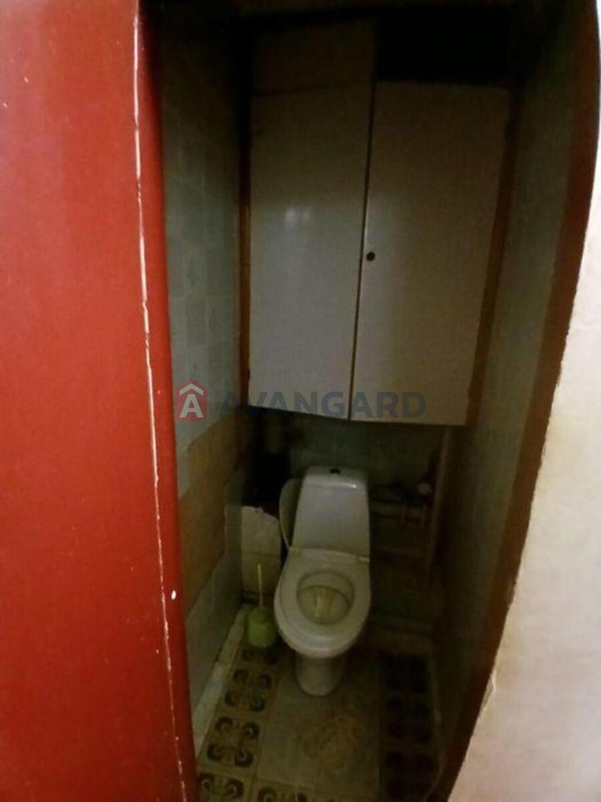 2 ��. ��������, 53/-/8 ��. �., 6/9 ������ ���� 8