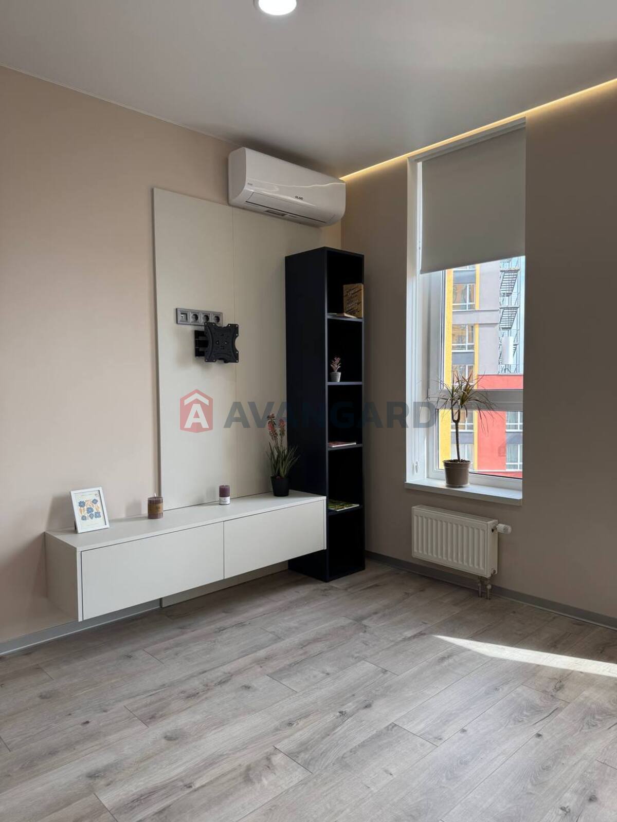 1 ��. ��������, 34/12/8 ��. �., 20/26 ������ ���� 12