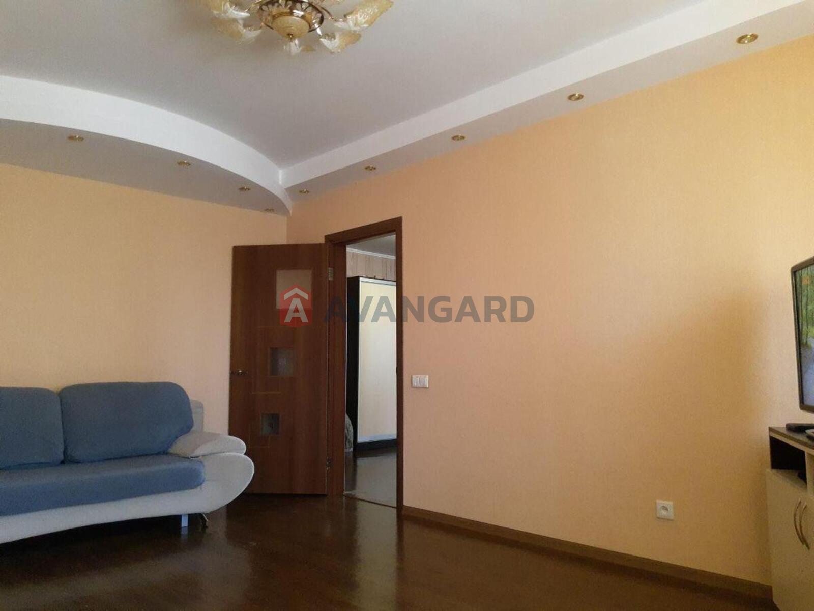 3 ����. ��������, 75/40/8 ��. �., 12/20 ���� ���� 2