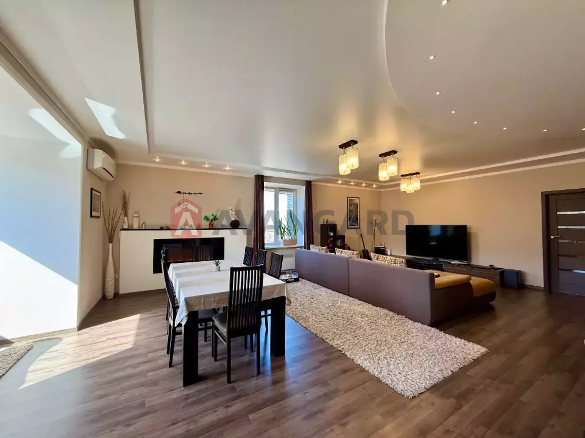 4 ��. ��������, 168/105/13 ��. �., 7/10 ������ ���� 4