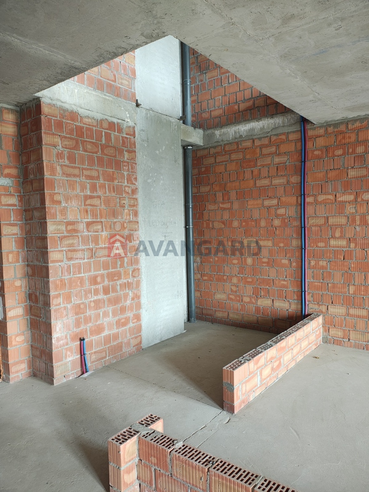 3 ��. ��������, 120/70/23 ��. �., 22/26 ������ ���� 13