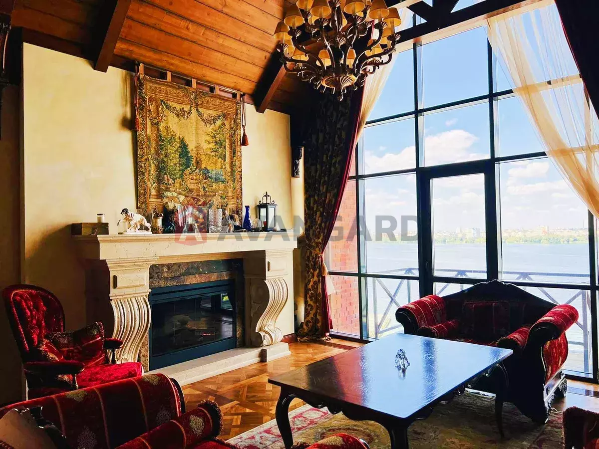 4 ��. ��������, 300/-/25 ��. �., 7/7 ������ ���� 23