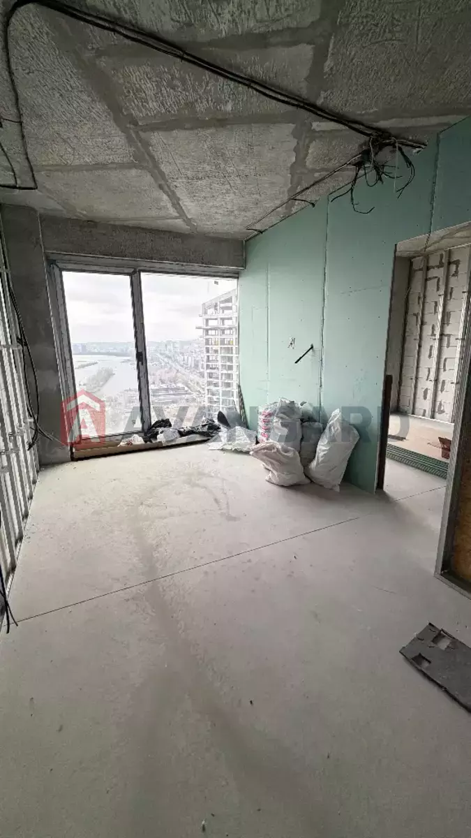 2 ��. ��������, 53/-/- ��. �., 27/31 ������ ���� 8