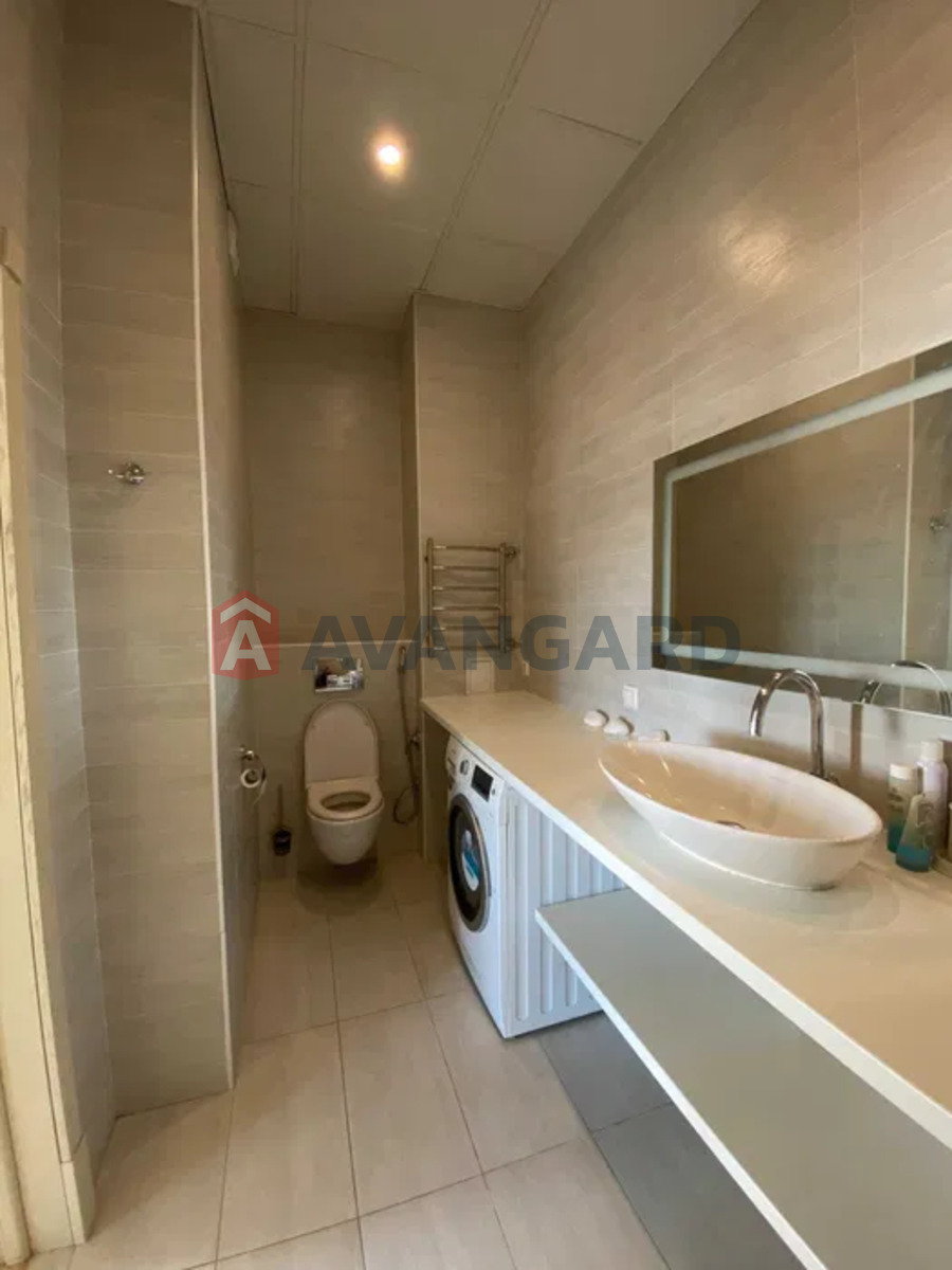 3 ����. ��������, 92/60/16 ��. �., 18/22 ���� ���� 17