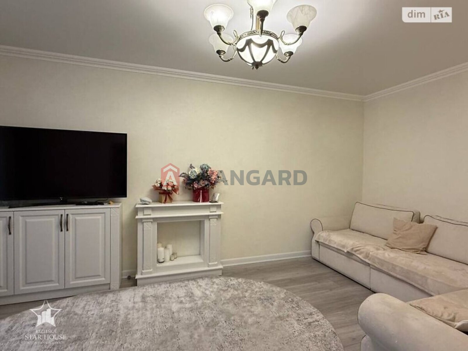 4 ��. ��������, 83/55/8 ��. �., 9/9 ������ ���� 9