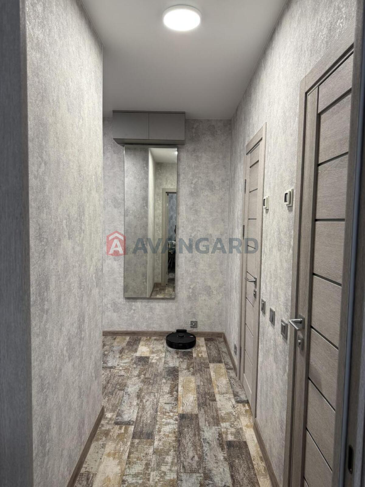 2 ��. ��������, 66/36/10 ��. �., 9/23 ������ ���� 19