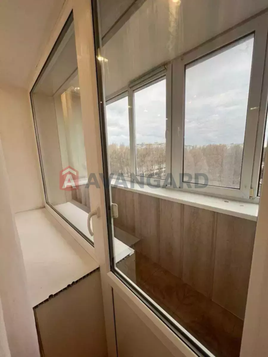 3 ��. ��������, 65/-/11 ��. �., 9/9 ������ ���� 5