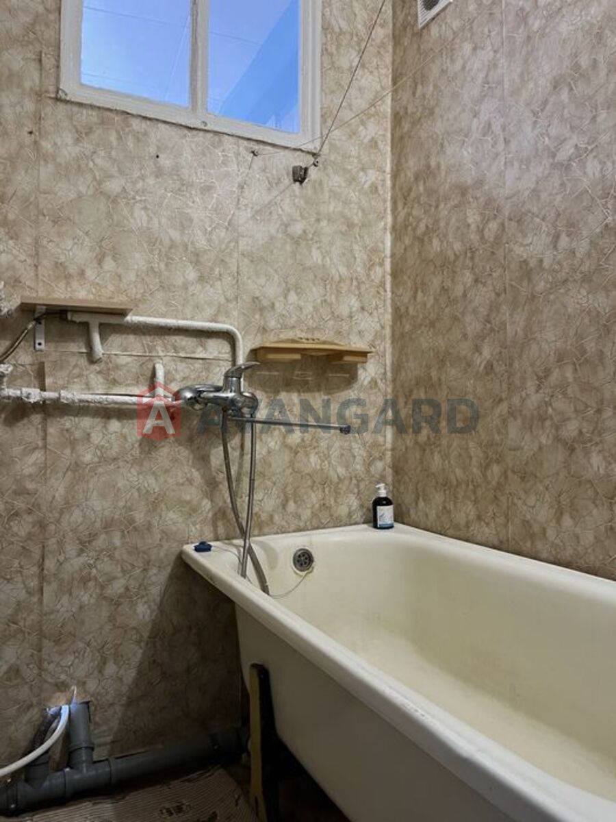 2 ��. ��������, 45/-/9 ��. �., 3/5 ������ ���� 8