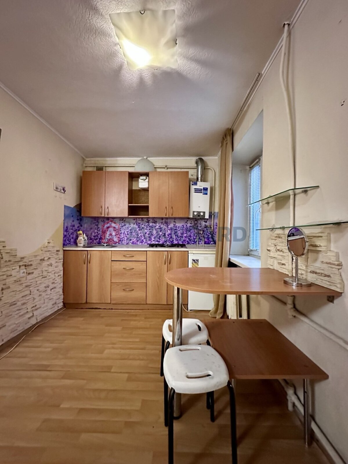 2 ��. ��������, 44,9/27,5/6,3 ��. �., 1/5 ������ ���� 9