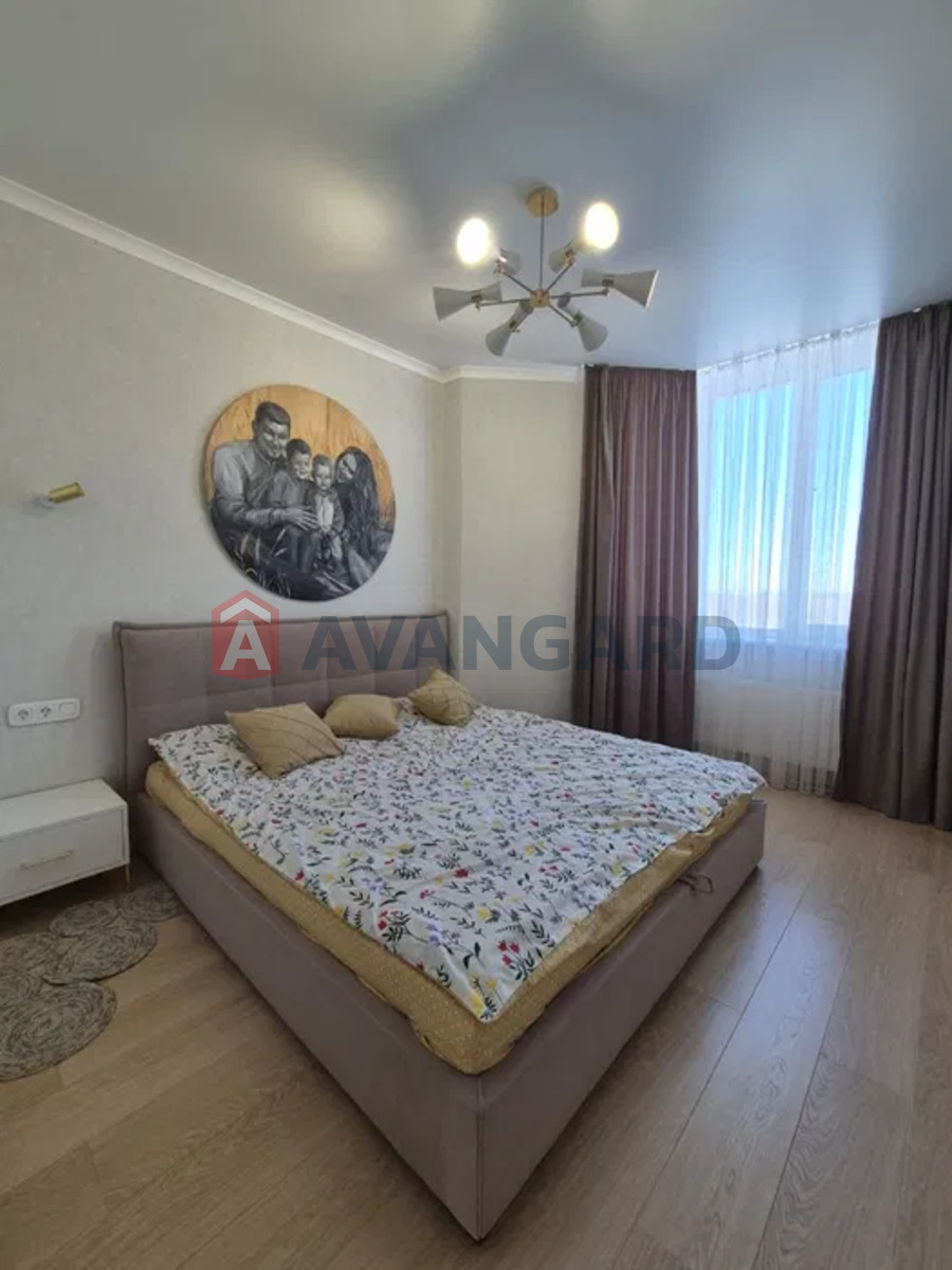 2 ��. ��������, 67/-/24 ��. �., 7/10 ������ ���� 4