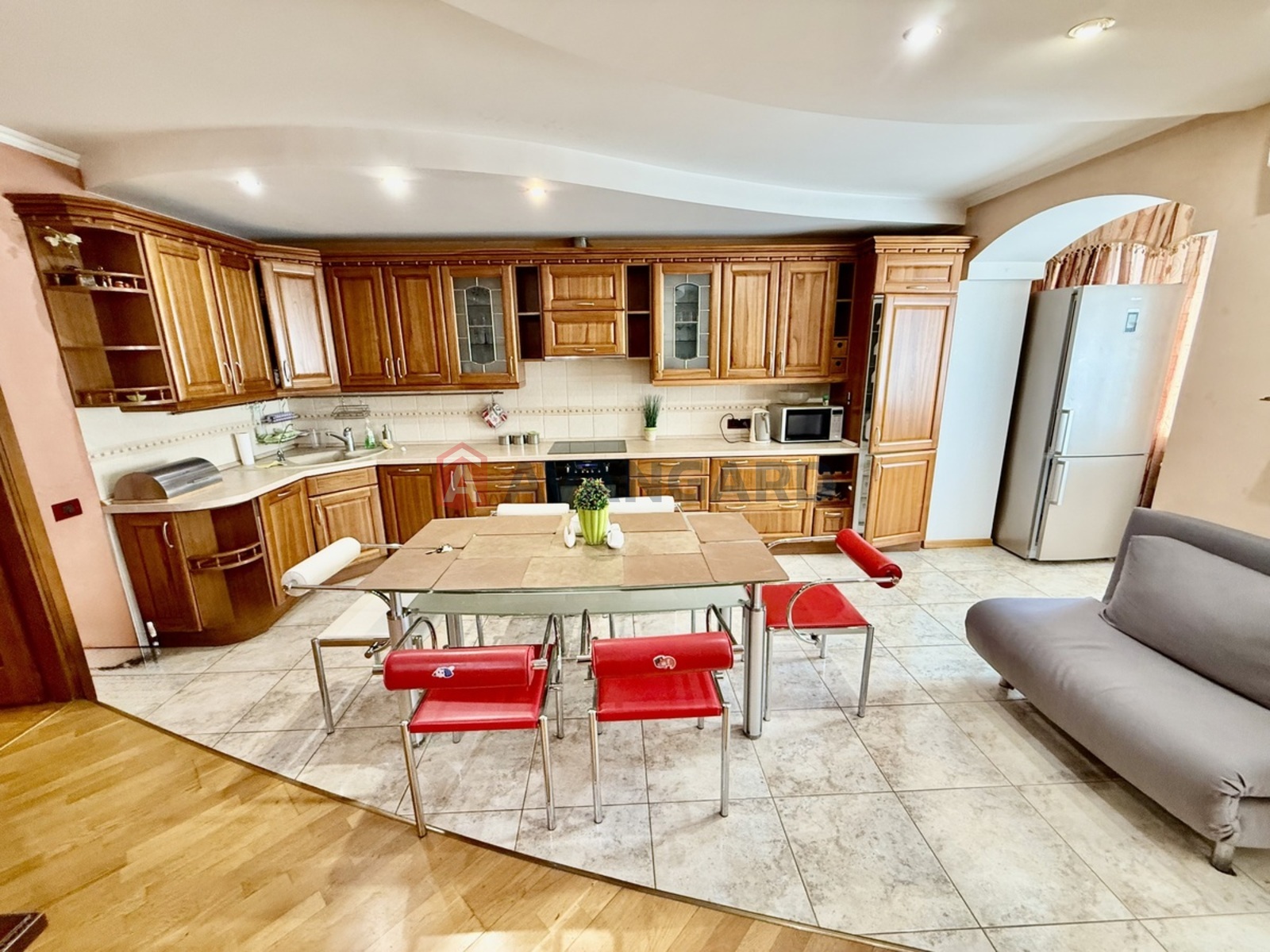 4 ��. ��������, 152/125/20 ��. �., 3/10 ������ ���� 10