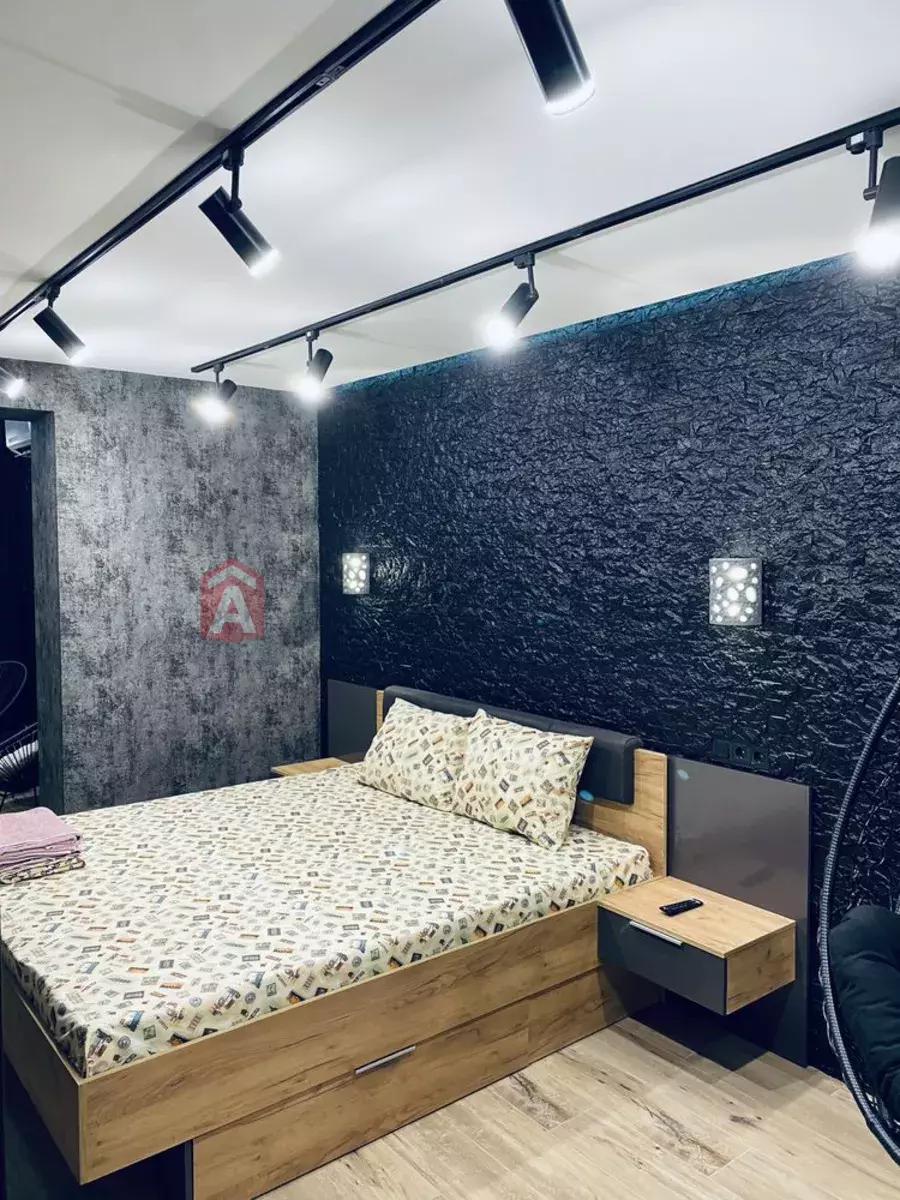 2 ��. ��������, 50/-/18 ��. �., 6/12 ������ ���� 17