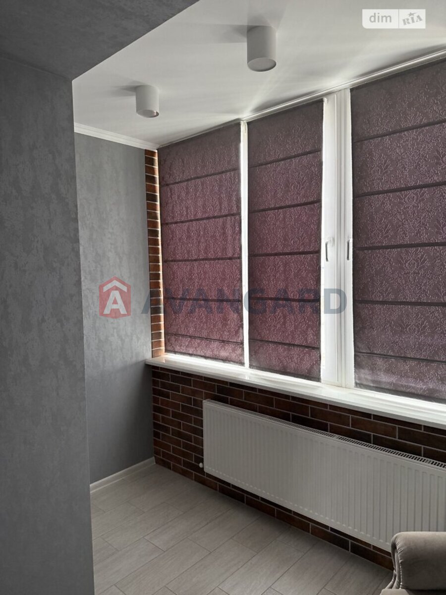 1 ����. ��������, 46/22/13 ��. �., 8/12 ���� ���� 17