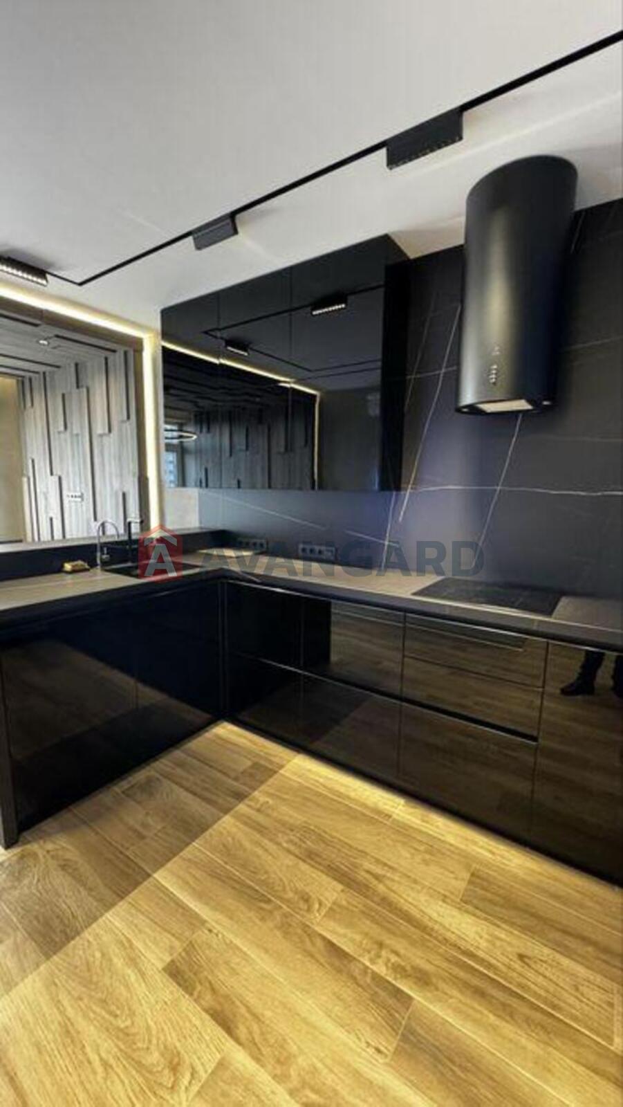 2 ��. ��������, 76/-/23 ��. �., 17/24 ������ ���� 2