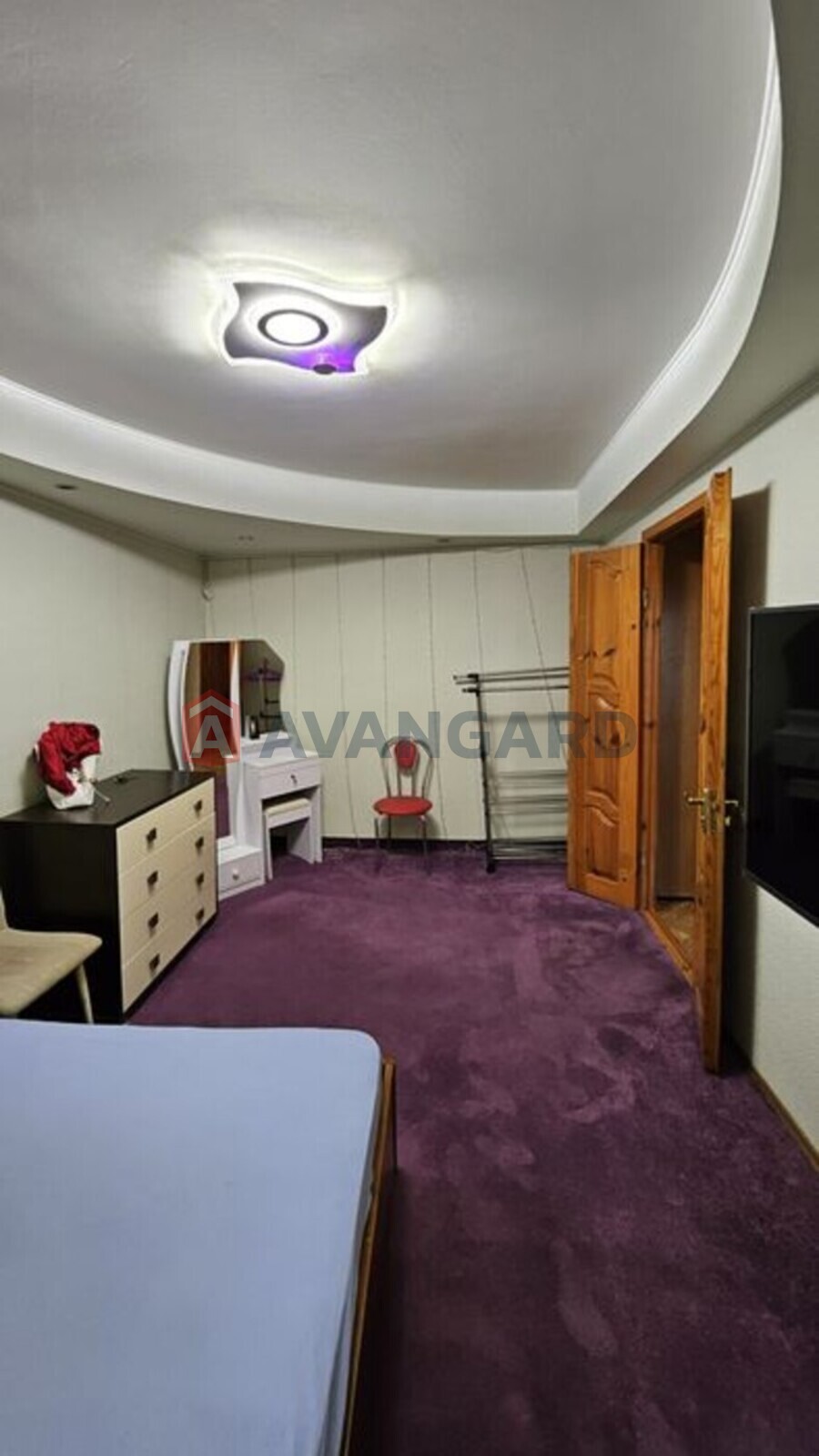 2 ��. ��������, 44/-/6 ��. �., 4/5 ������ ���� 5