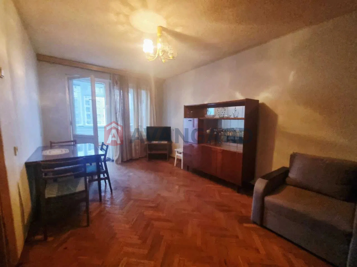 2 . , 47/-/7 . ., 5/9   5