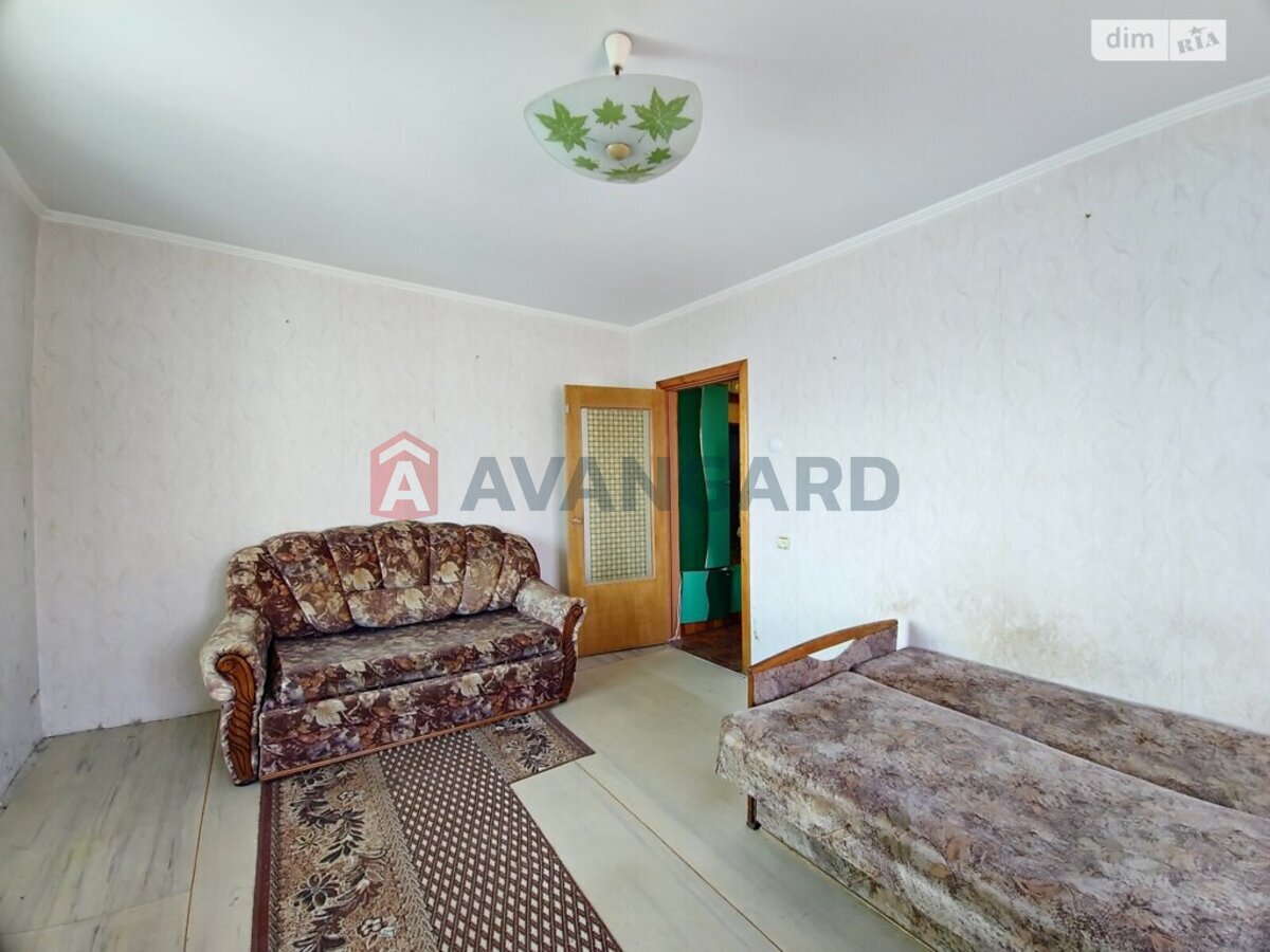 1 ��. ��������, 31/17/6 ��. �., 7/9 ������ ���� 7