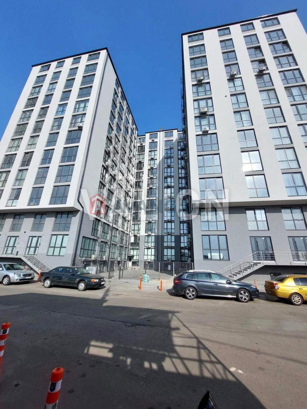 1 ��. ��������, 31/22/5 ��. �., 12/12 ������ ���� 3