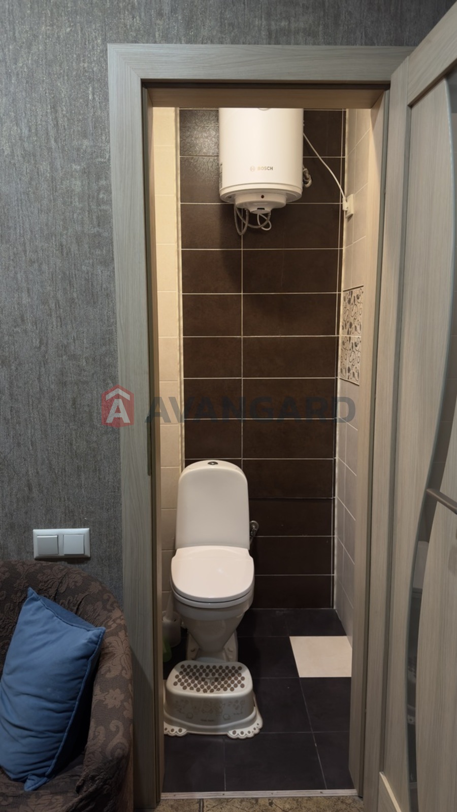 2 ��. ��������, 78/46/11 ��. �., 9/18 ������ ���� 7